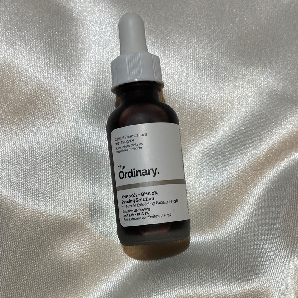 The Ordinary Peeling Solution Bottle in White and Brown